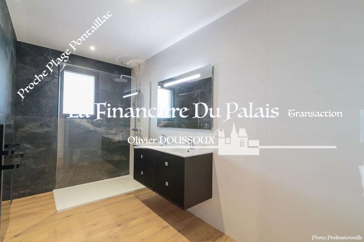 Maison à VAUX-SUR-MER