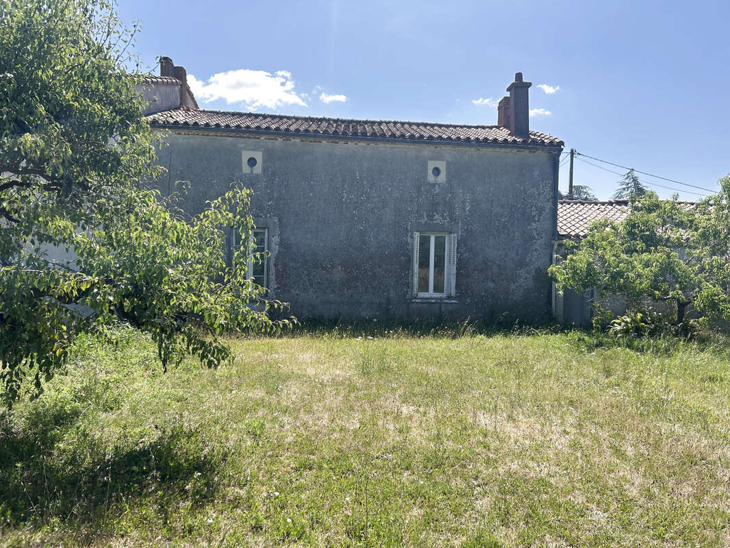 Maison à LE LOROUX-BOTTEREAU