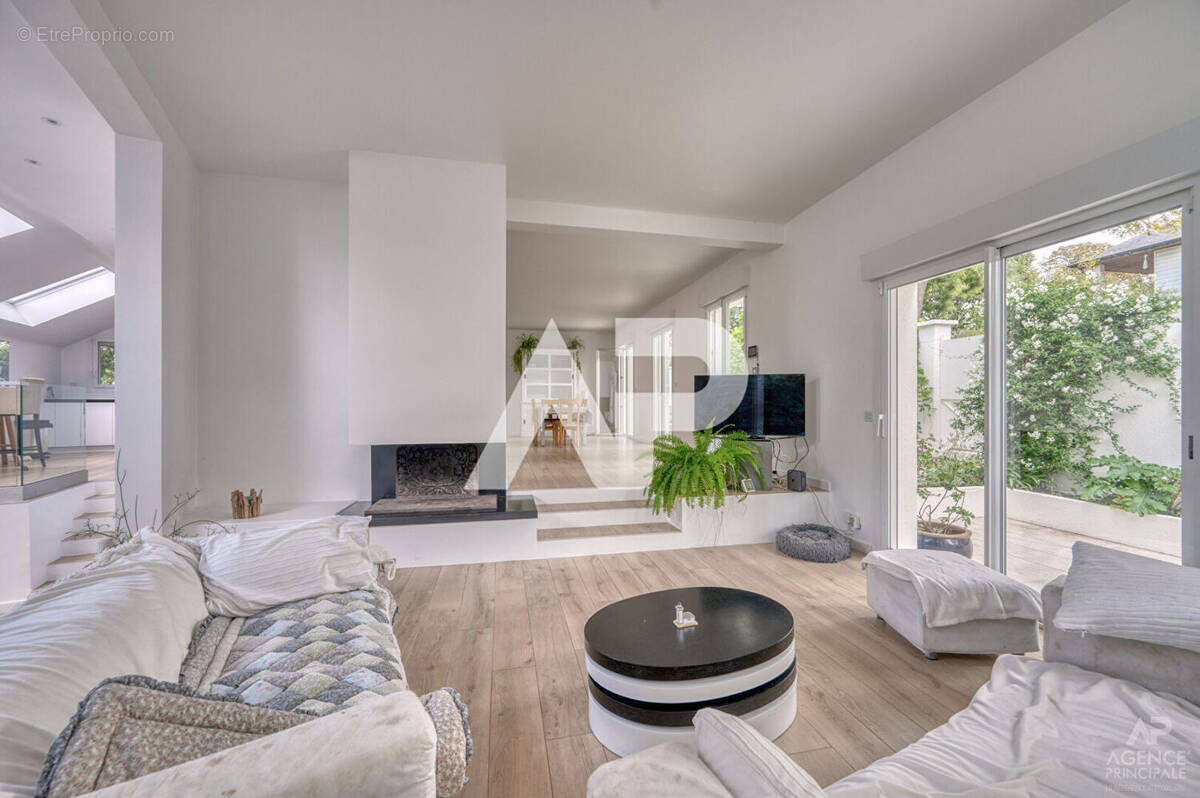 Maison à RUEIL-MALMAISON