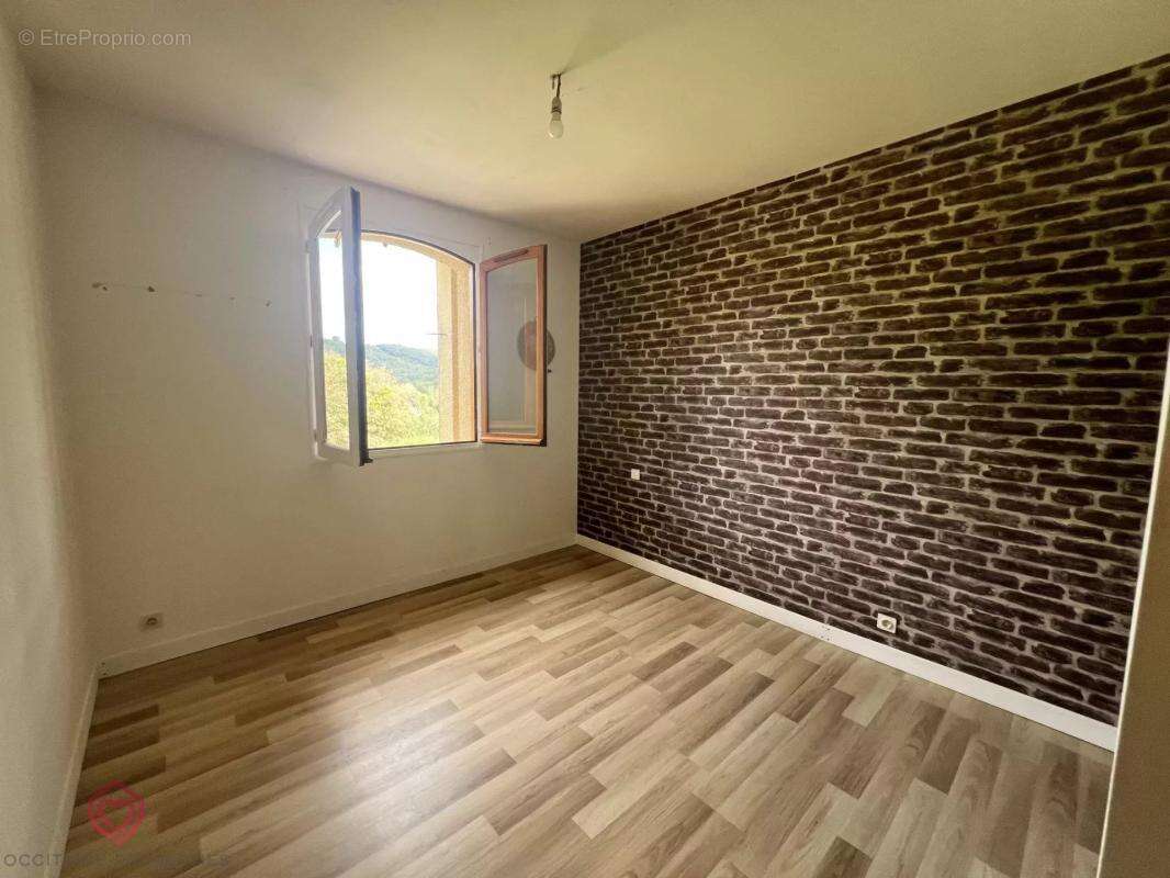 Maison à LES BORDES-SUR-ARIZE