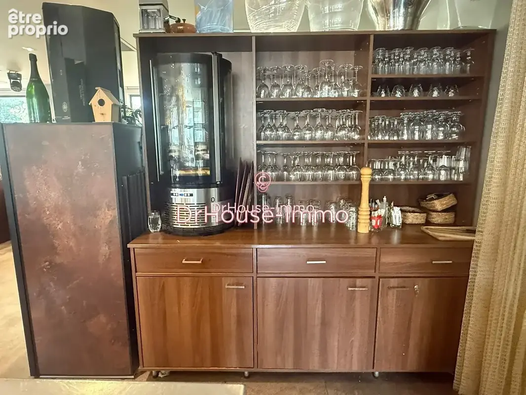 Commerce 220 m² à vendre à La Ciotat (13600) - photo 8