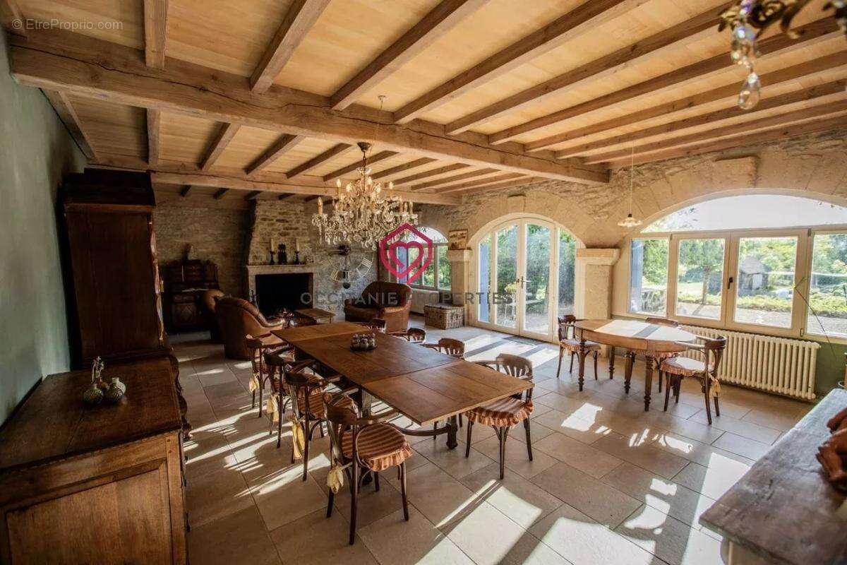 Maison à PARISOT