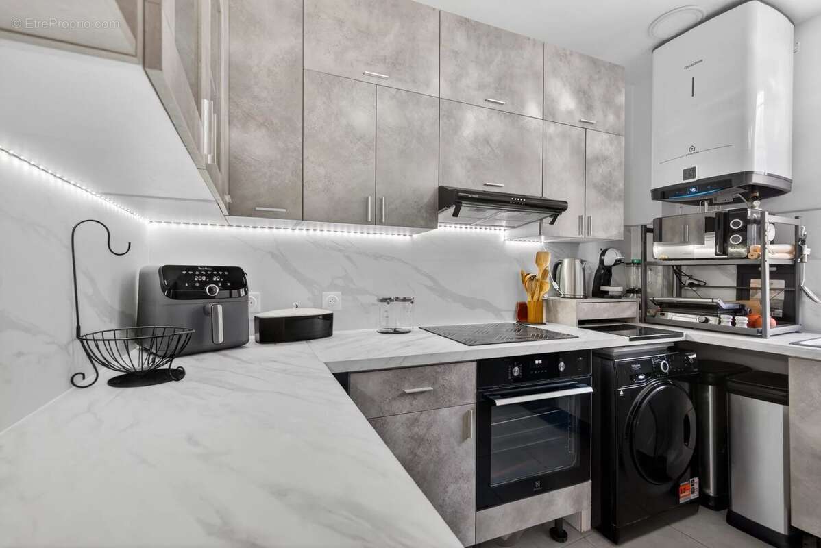 Appartement à PARIS-19E