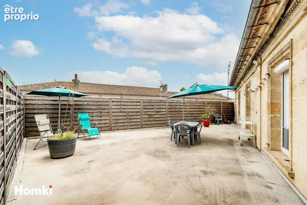 Proche Saint André de Cubzac  T5 de 155 m² - photo 3