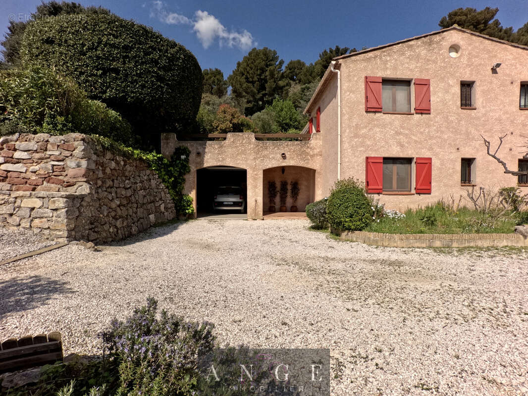 Villa individuelle La Farlede Garage et Terrain - photo 2