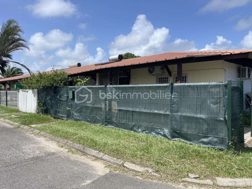 97310 - kourou – investissement locatif – 3 logements meublés – potentiel 40 920 €/an – rentabilité brute potentielle 11,2 % – a - photo 17