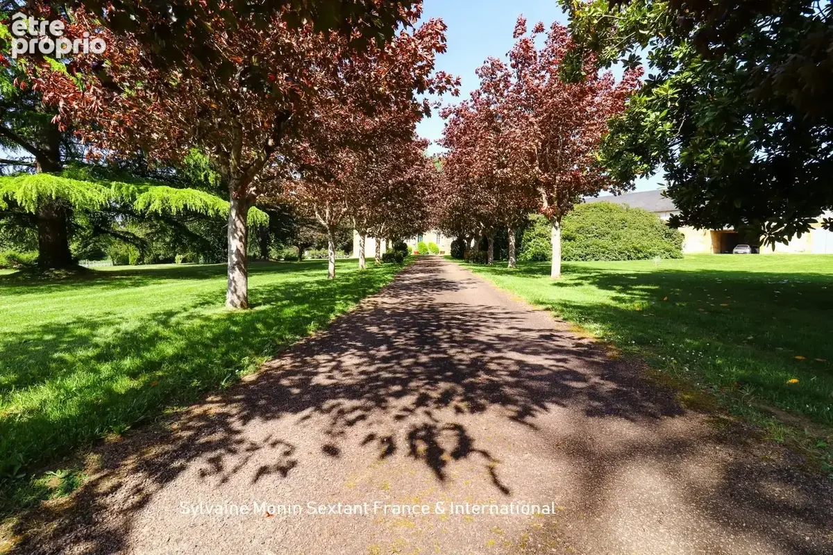 Superbe propriété rénovée sur 2,6 hectares, dépendances et espace piscine avec pigeonnier - photo 21