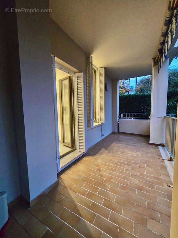 Appartement à ROQUEBRUNE-CAP-MARTIN