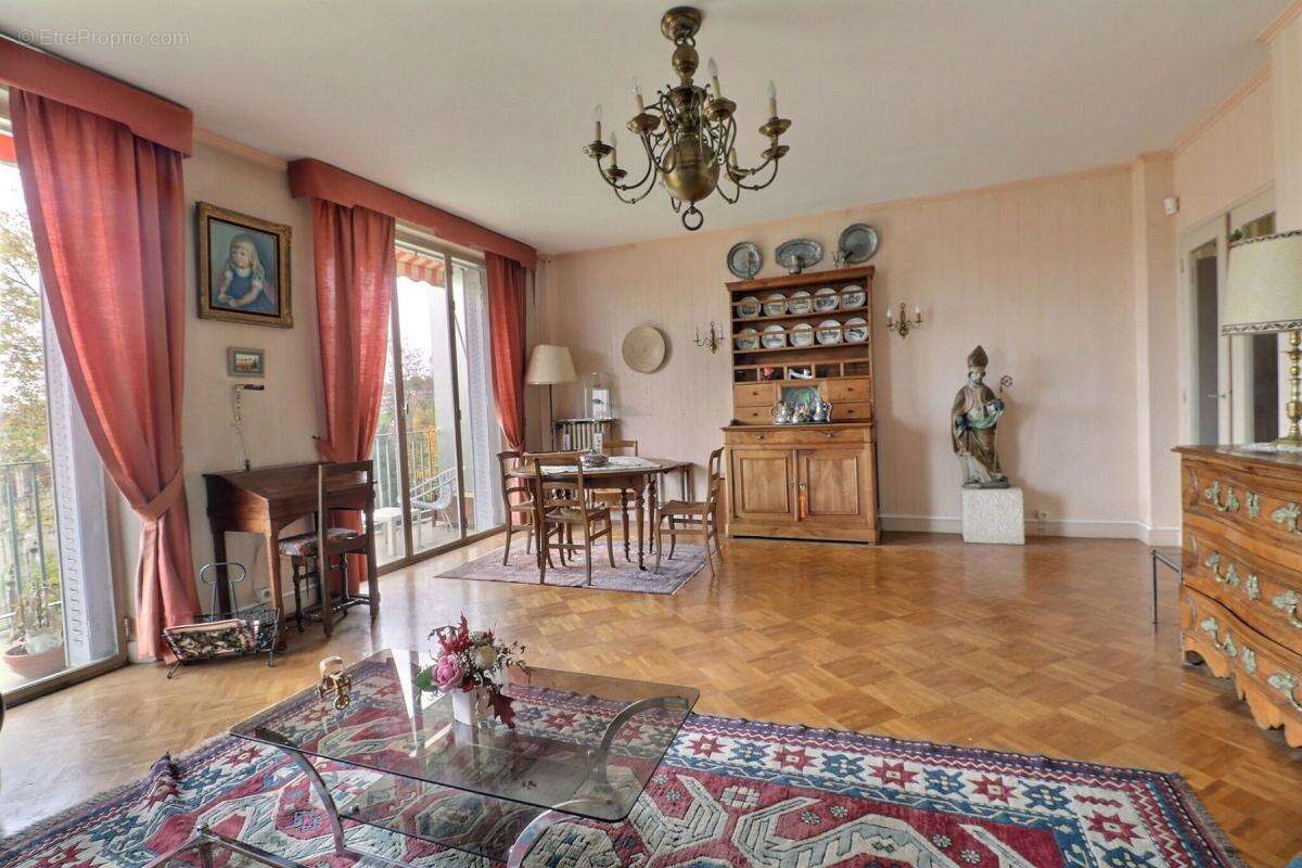 Appartement à SAINT-GERMAIN-EN-LAYE