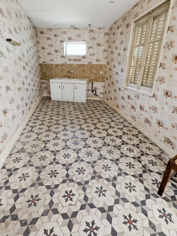 Maison à SAIN-BEL
