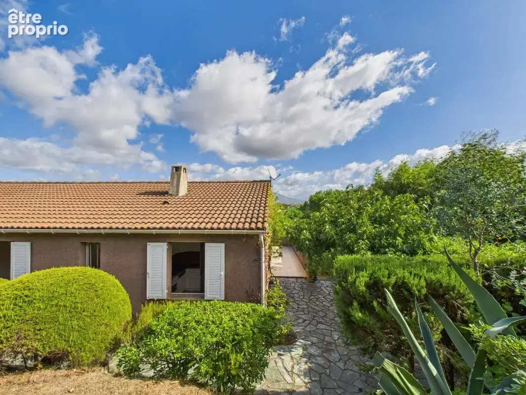 Villa a vendre a confina - photo 1
