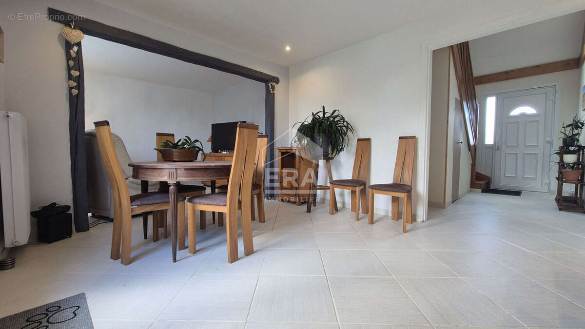 Maison à GRISY-SUISNES