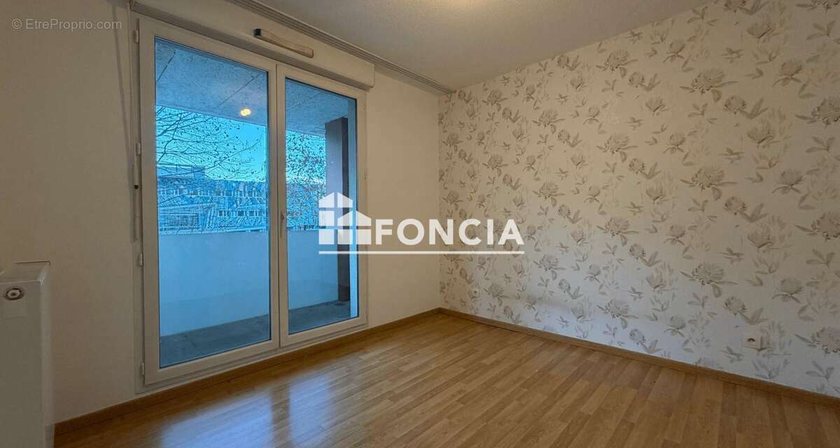 Appartement à ECHIROLLES