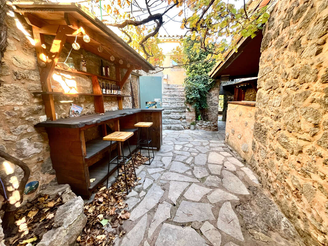 Maison à PEGAIROLLES-DE-BUEGES