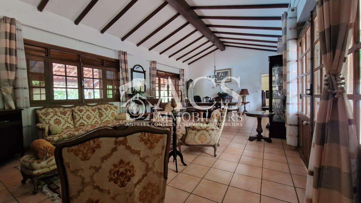 Maison à LE LAMENTIN