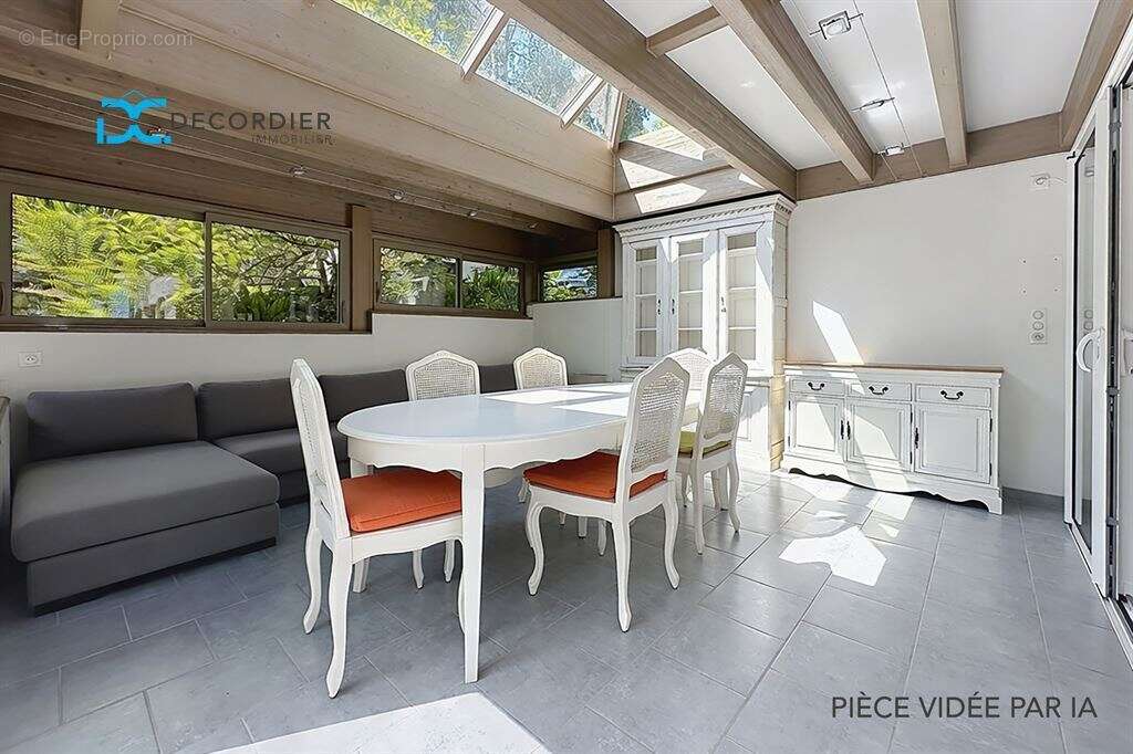 Maison à MAXILLY-SUR-LEMAN