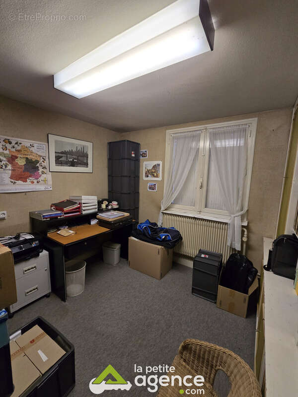 Maison à SAINT-AMAND-MONTROND