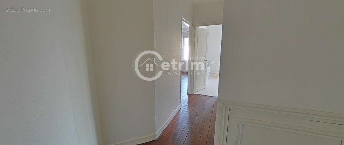 Maison à VEYRE-MONTON