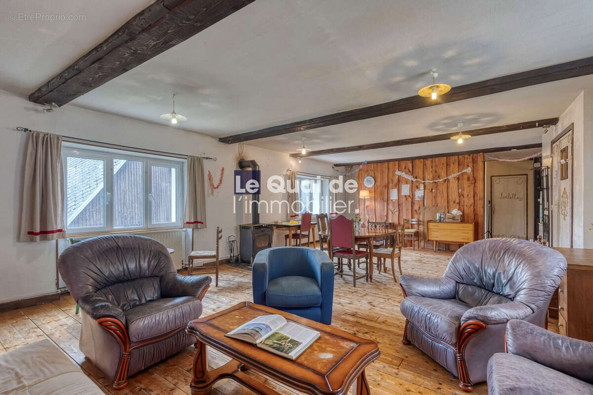 Maison à LAVALDENS