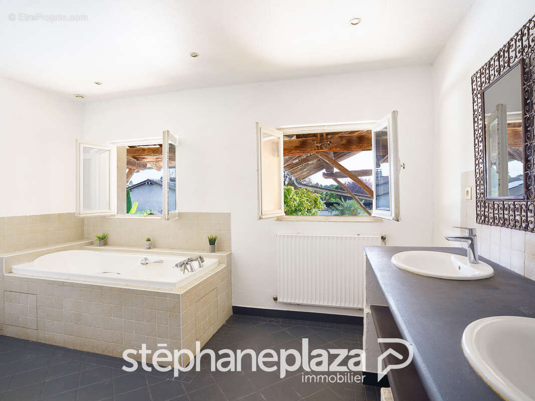 Maison à SAINT-DIDIER-SUR-CHALARONNE