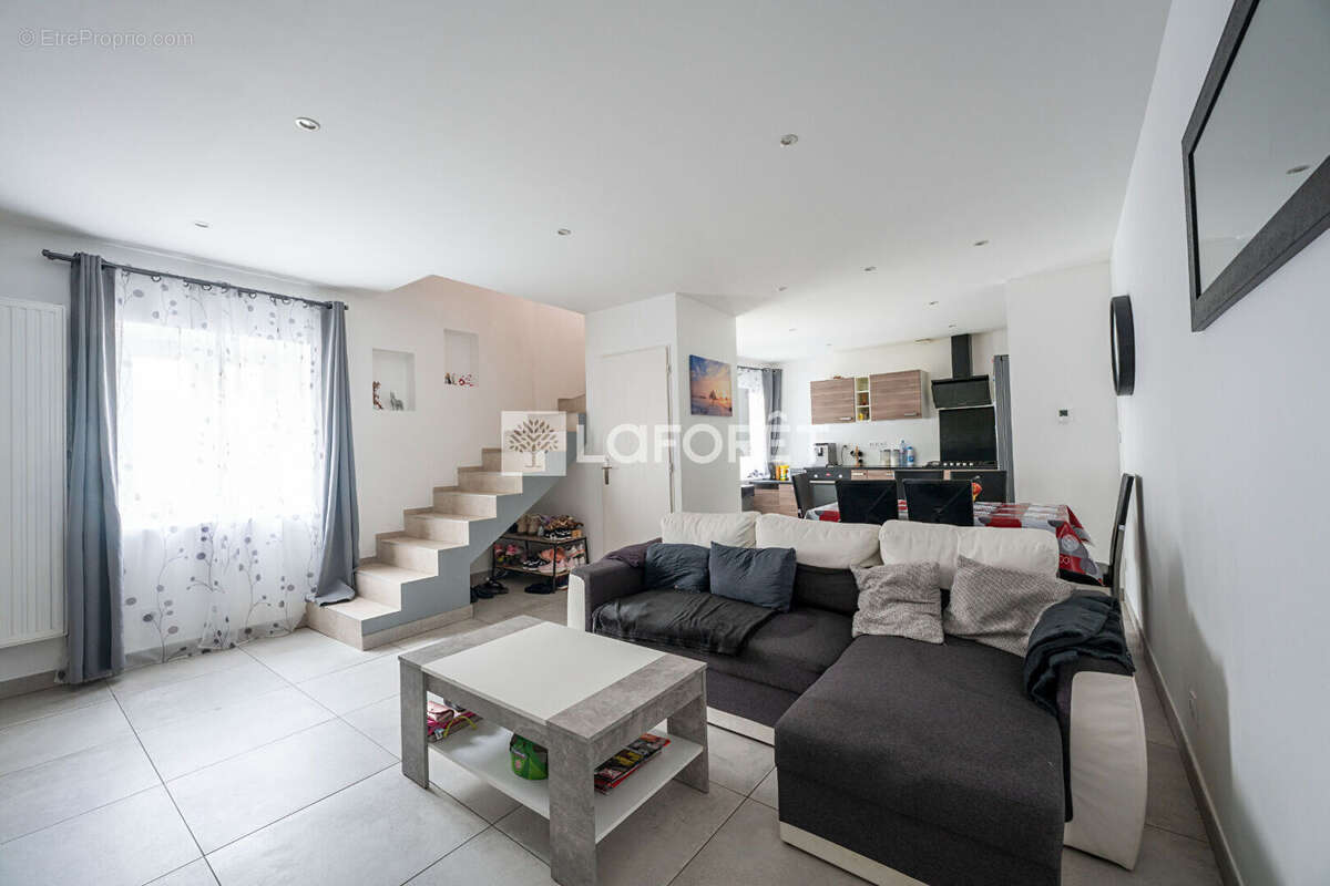Maison Vallée D Azergues 4 pièce(s) 90 m2 - photo 3