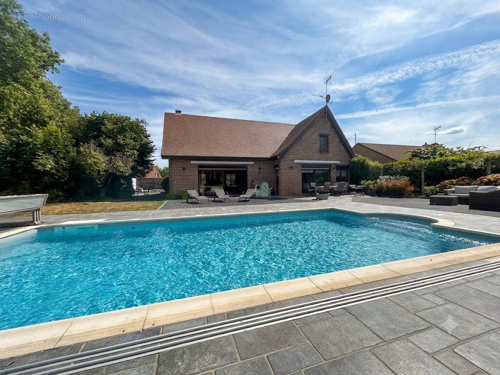Maison à SAINT-AMAND-LES-EAUX