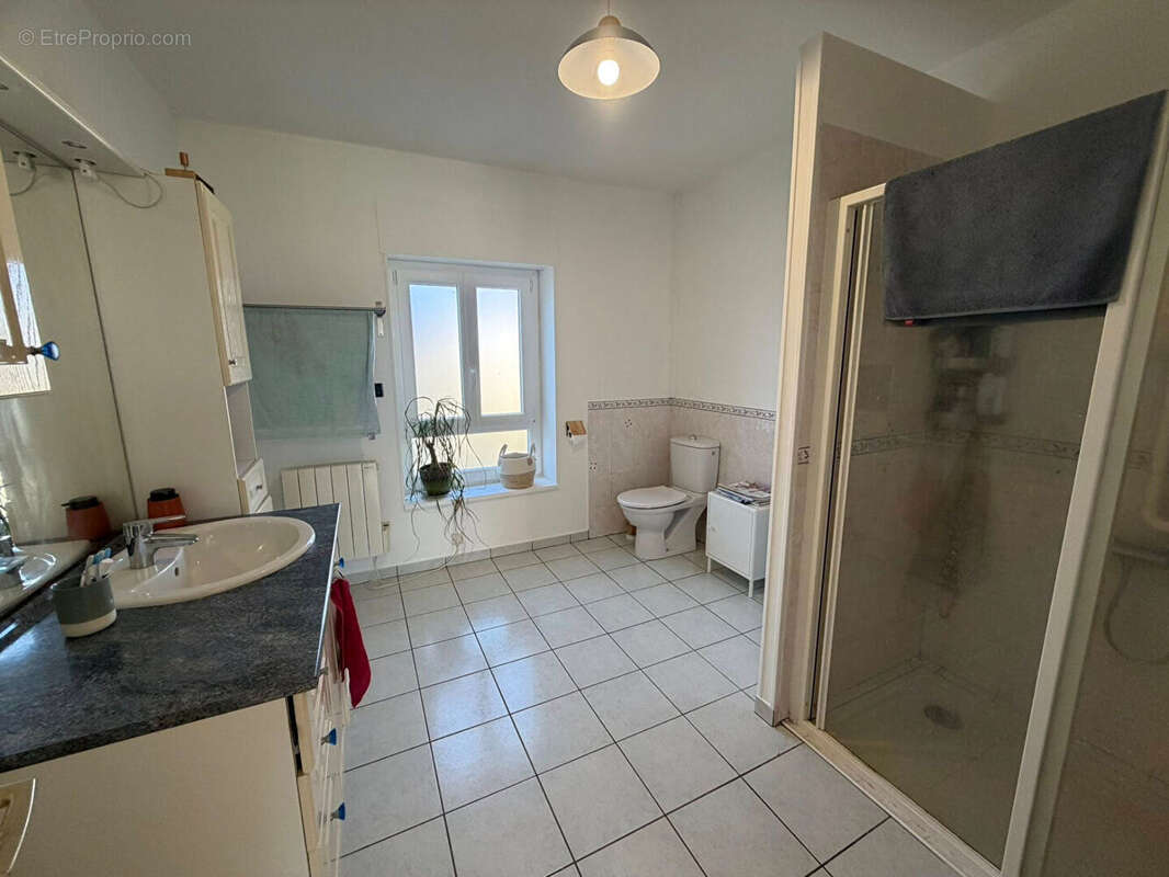 Maison à CHATEAUPONSAC