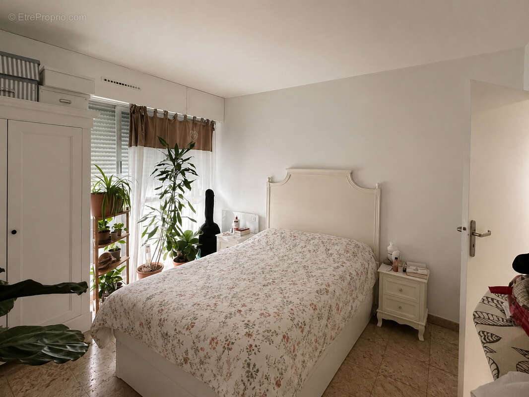 Appartement à MARSEILLE-7E