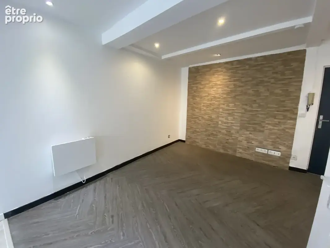 Vente - draguignan t2 + 60.44m2 - photo 2