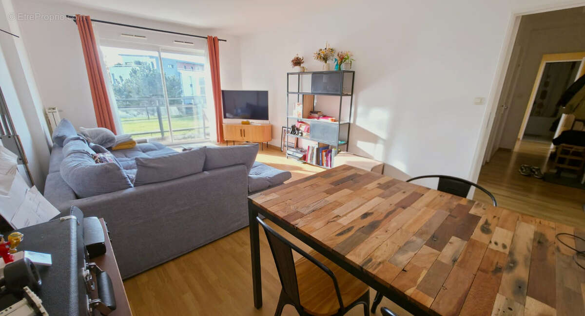 Appartement à LE RHEU