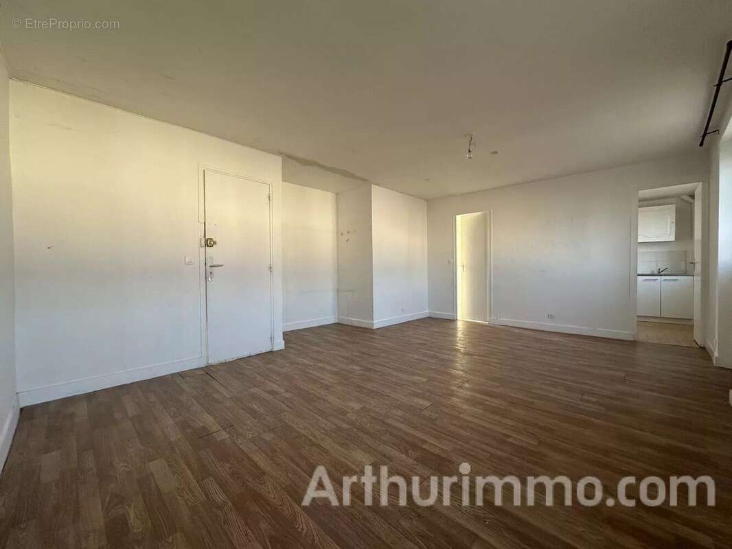 Appartement à LIVRY-GARGAN