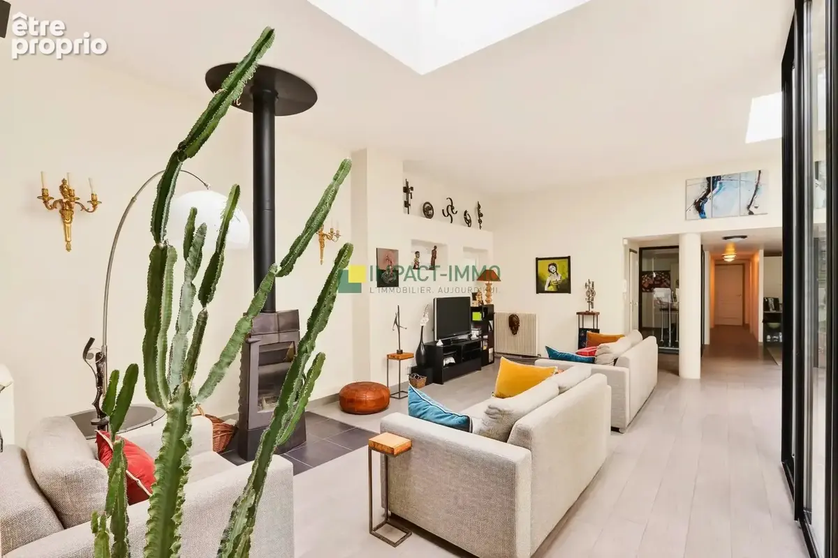 Colombes – allée molière : loft d’exception de 216 m² avec patio central, terrasse plein ciel et potentiel de 4 à 6 chambres - photo 4