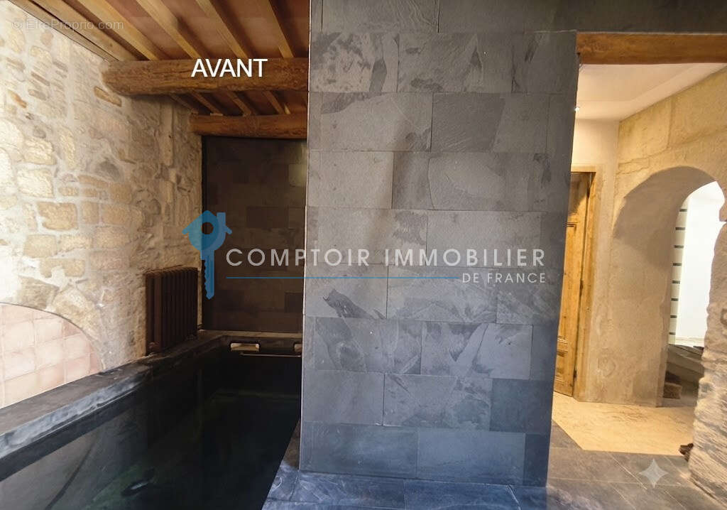 DPT(30)  Vallabrègues  Rare ! Maison de village d'architecte avec piscine intérieure et cour intime - photo 23