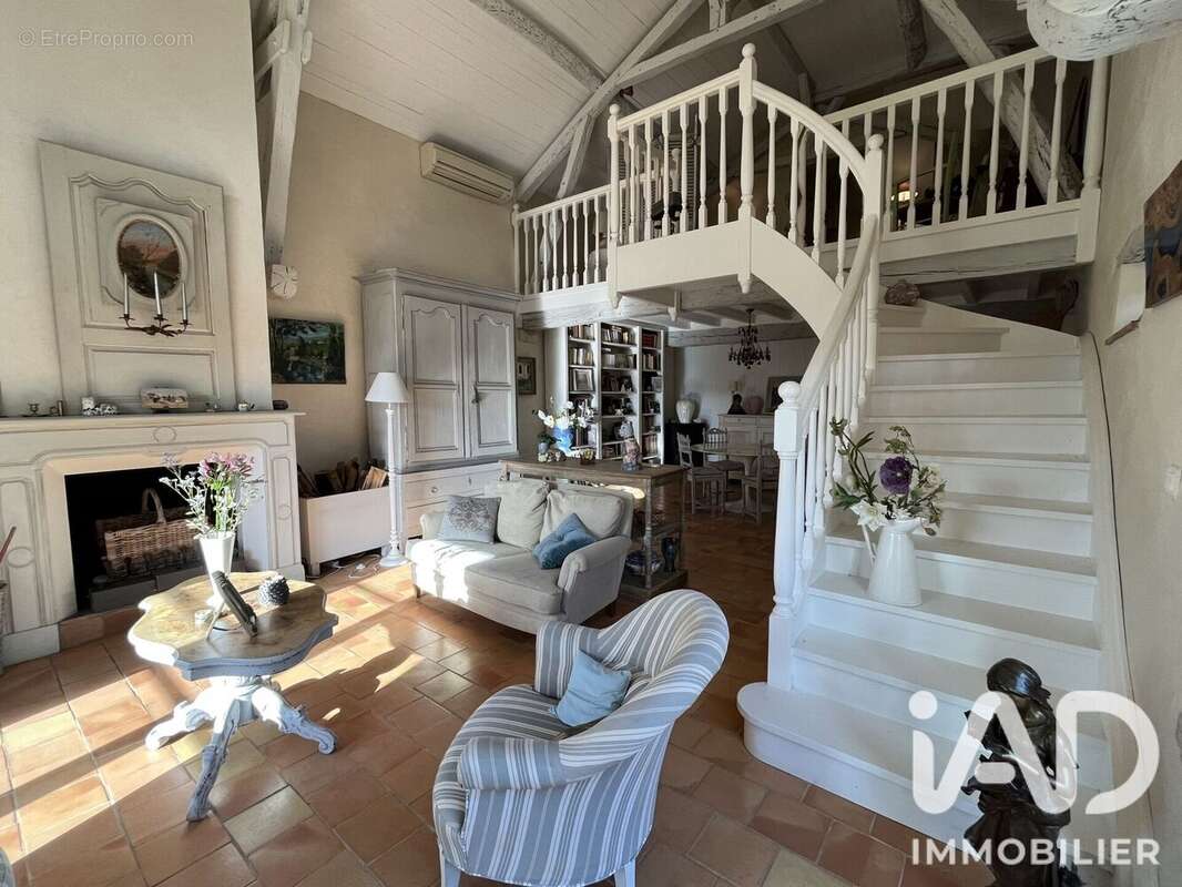 Maison 200 m² à Ordan-Larroque  - photo 4