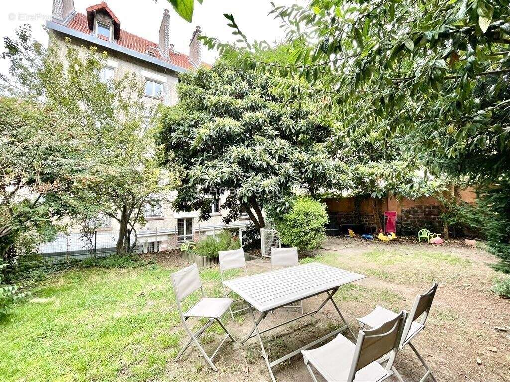 * exclusivite * / issy rer / ravissant 3 pieces / plan en etoile / cave / jardin commun / - photo 9