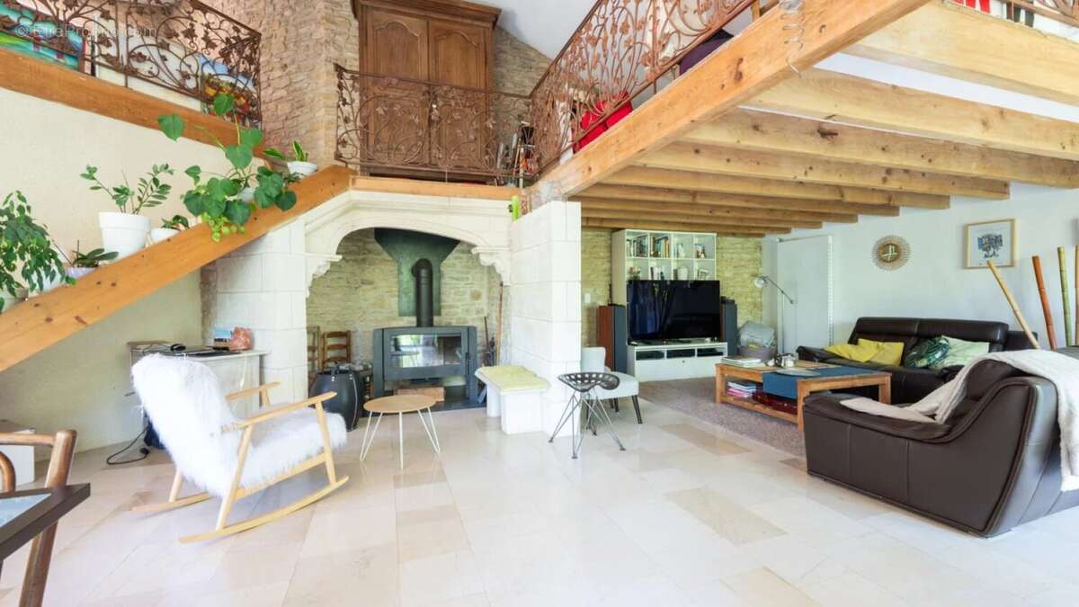 SECTEUR GOURDON - Au calme, Spacieuse Maison contemporaine avec - photo 12