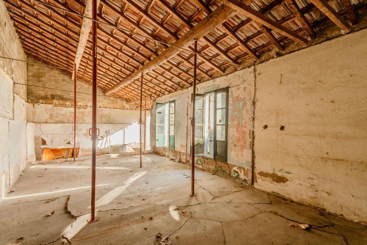 Maison 56 m² à Montblanc  - photo 2