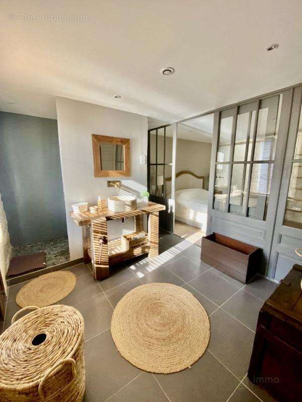 Maison à VILLENEUVE-SUR-VERBERIE