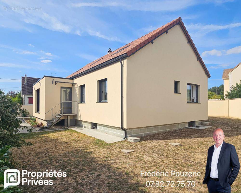 Maison à HOUDAN