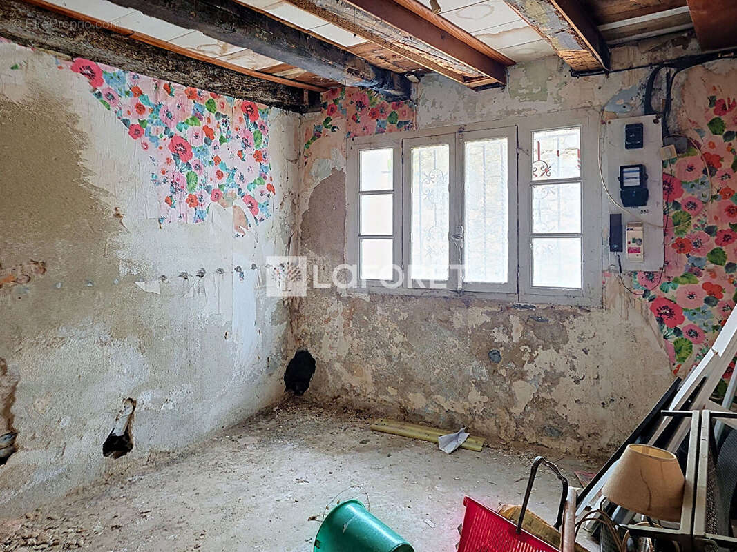 Un panorama à couper le souffle, un terrasse couverte pour cette maison à rénover - photo 8