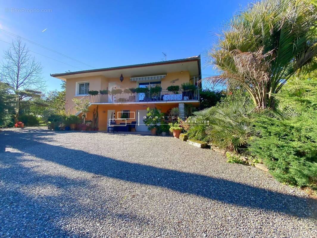 Maison à PEYREHORADE