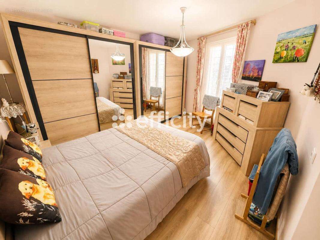Maison 140 m² à Aulnay  - photo 6