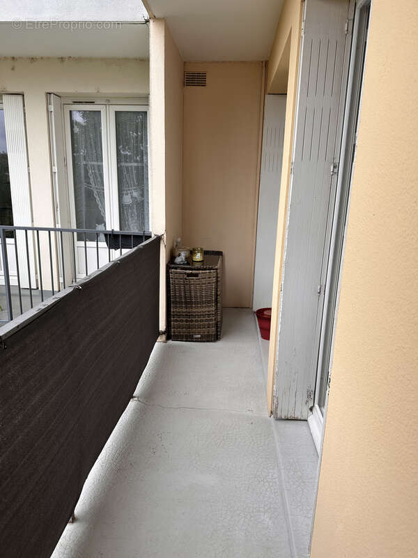 Appartement à YZEURE