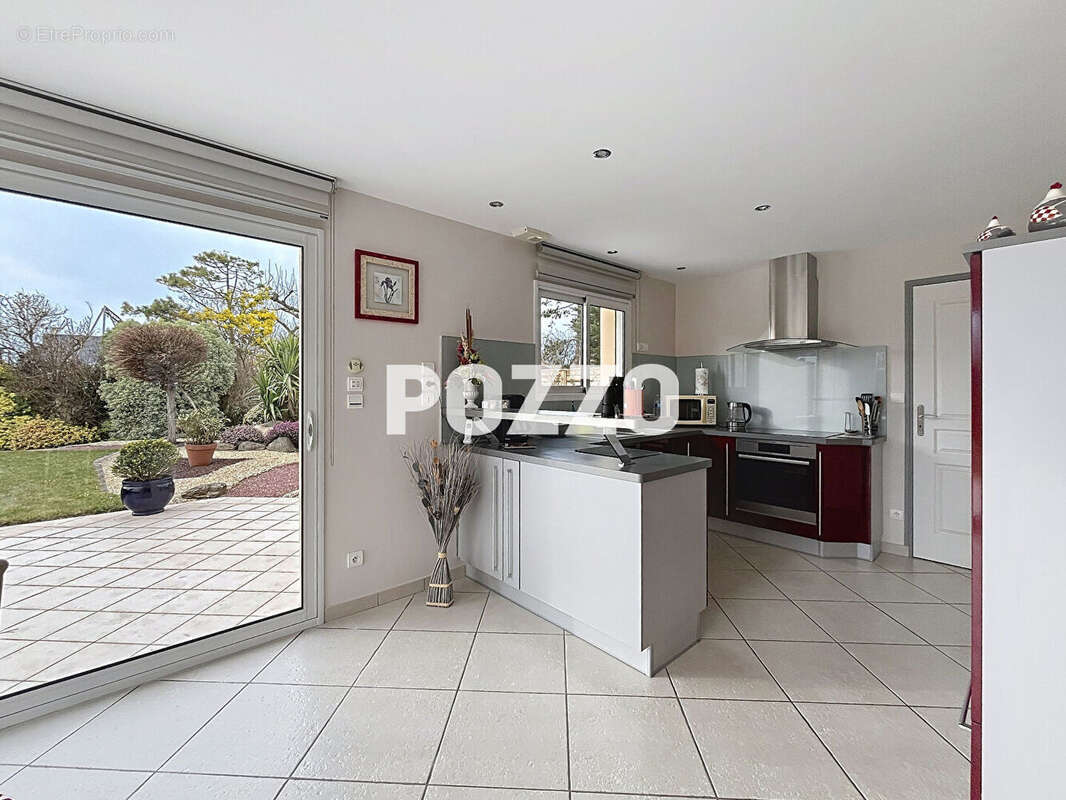 Maison à MONTMARTIN-SUR-MER