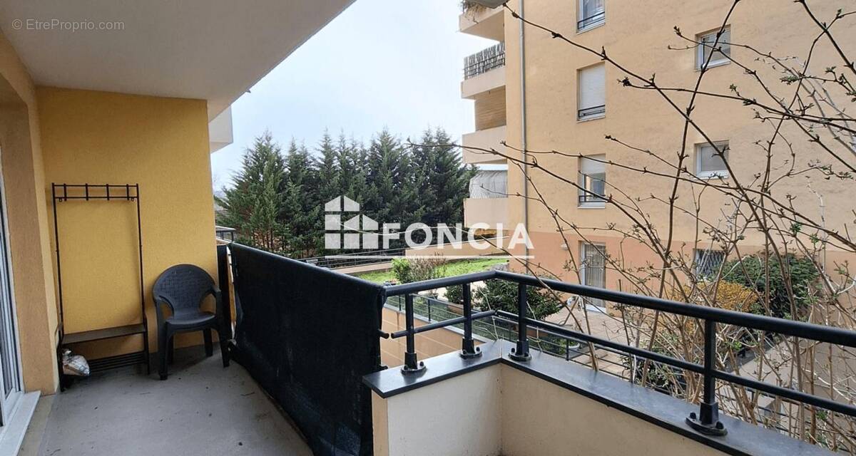 Appartement à SAINT-GENIS-POUILLY