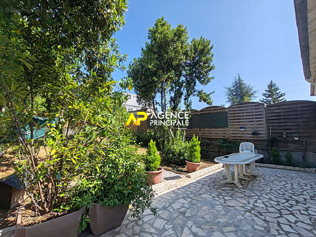 Secteur des Coteaux - Maison 5 pièces 110m² - photo 2