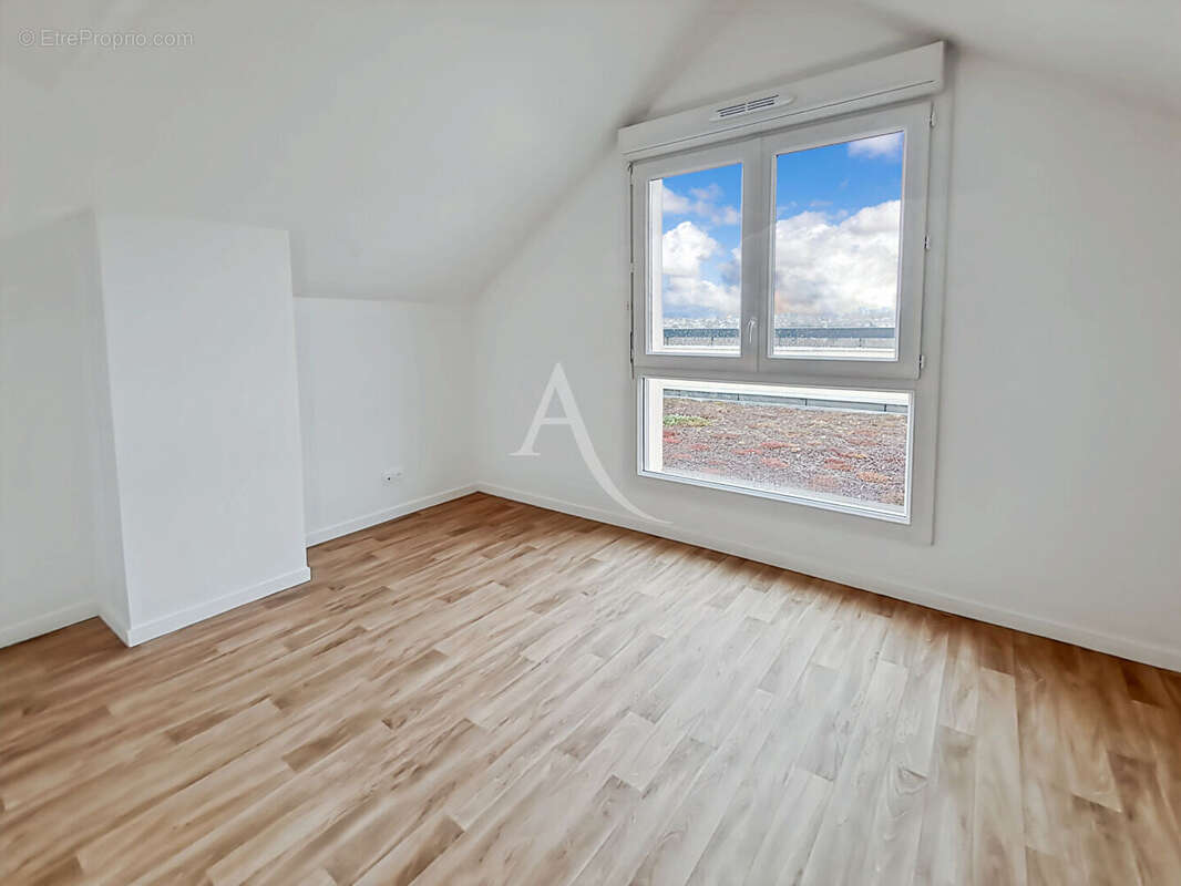 Appartement à SAINT-GERMAIN-LES-ARPAJON