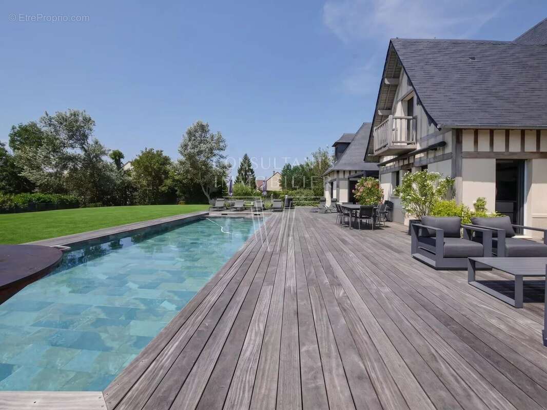 Deauville - propriete familiale avec piscine - photo 2