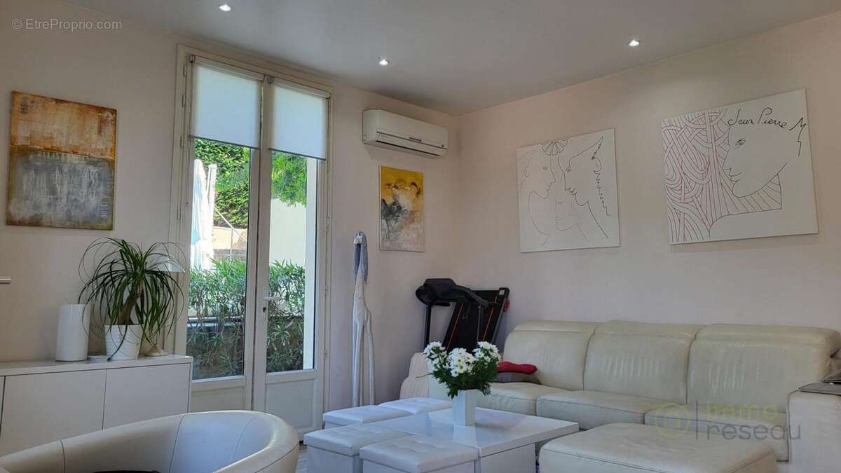 Appartement à MENTON