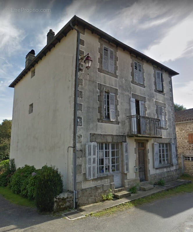 Maison à COMIAC